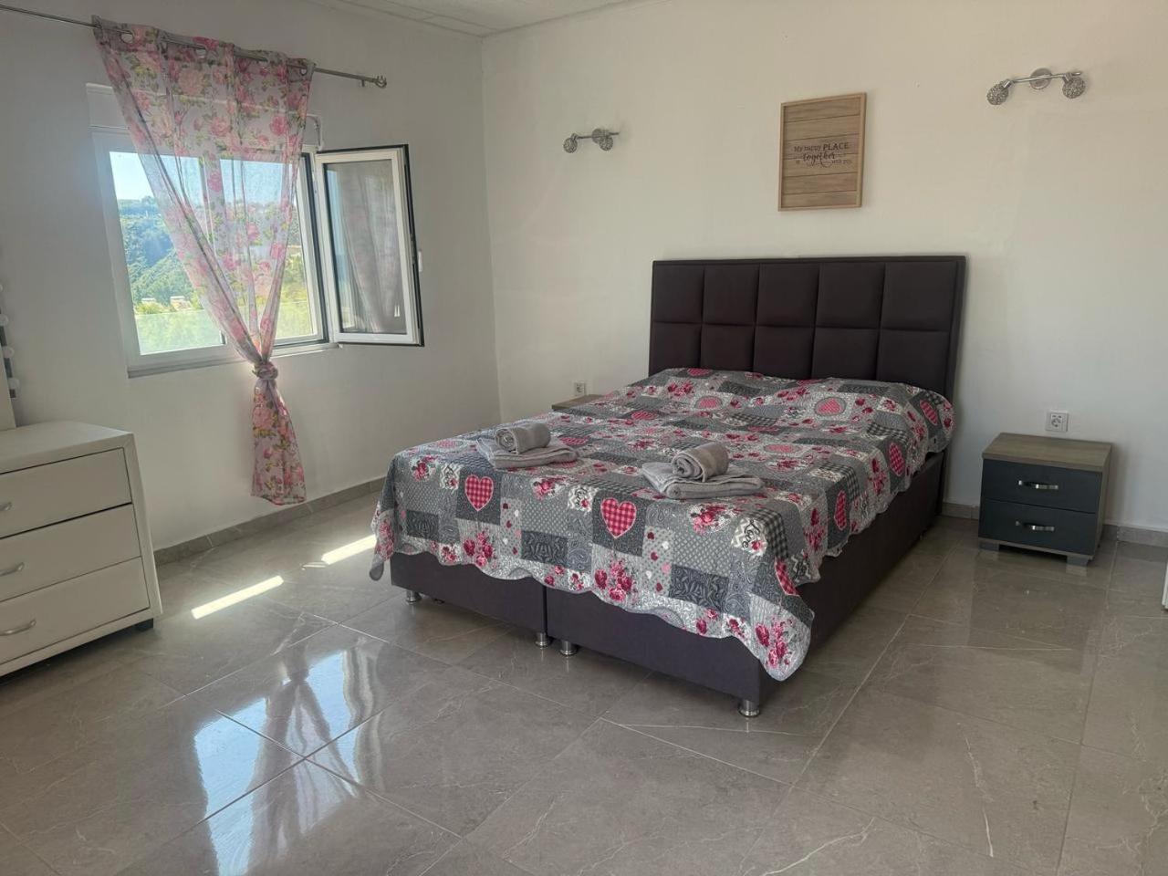 Apartament Paradis *