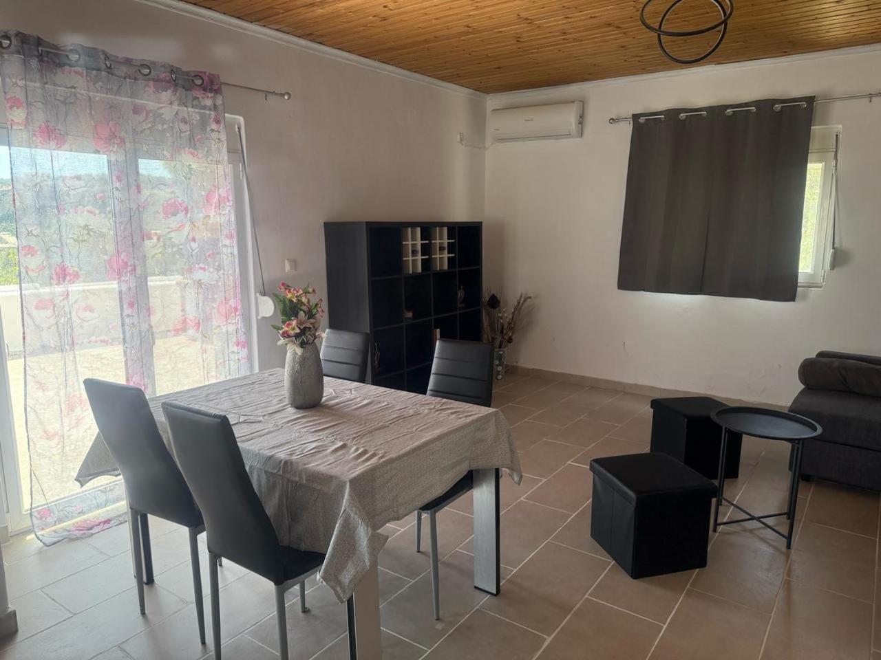Paradis Apartament *